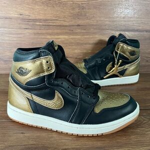 JORDAN 1 High OG “Black Metallic Gold” Nike Sneakers Men’s Size 6.5 Shoes